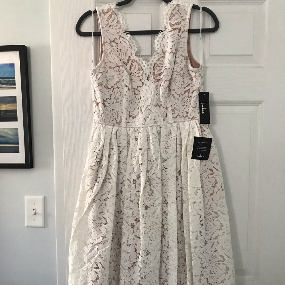 Lulu’s white lace dress, never worn, tags on